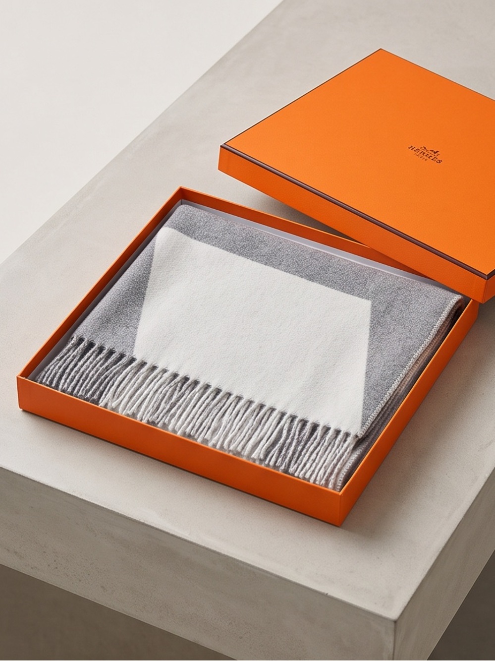 Hermès Casaque Optique Scarf 140 Grey